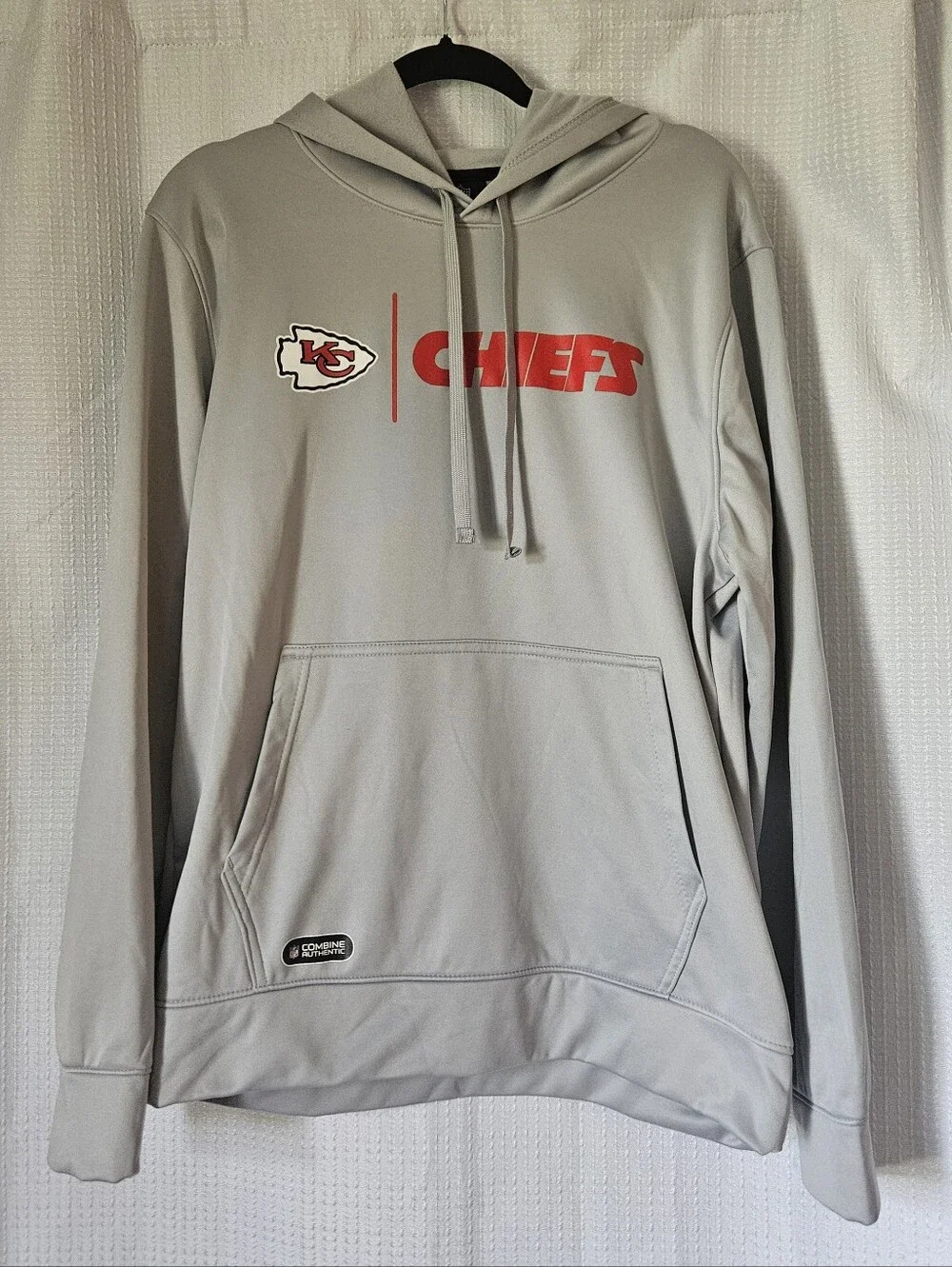 Kansas City Chiefs Hoodie  Mens size Large NFL TEAM APPAREL Combine Authentic
